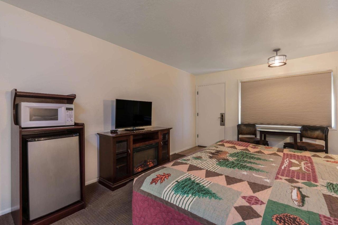 High Desert Inn Salina Exteriér fotografie